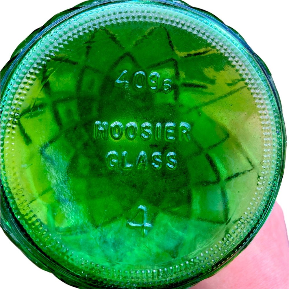11in Original Hoosier #5 emerald green Glass Vase Vintageware